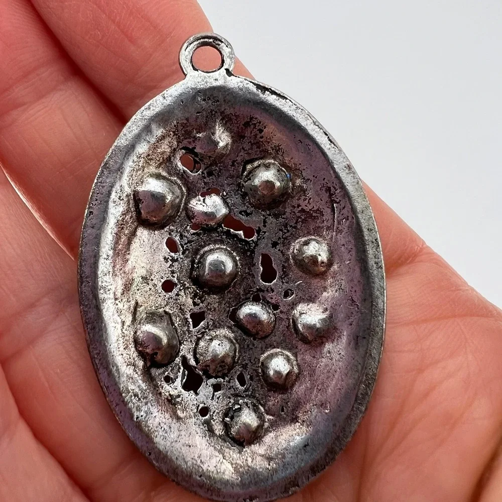 Oval Rhinestone Pendant Silver Tone Black Statement Necklace Charm